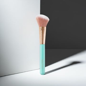 Angled Blush Brush